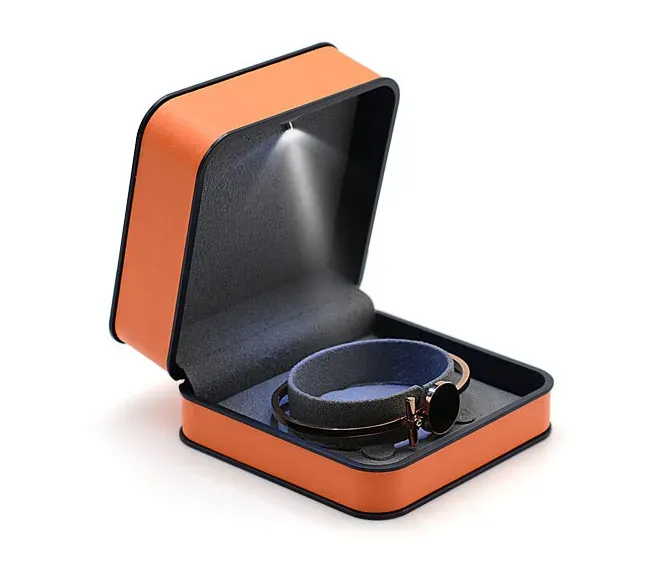 Portable Antique Leatherette Paper Jewelry Box with Light